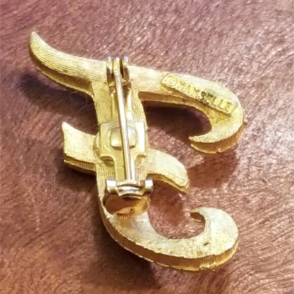 Vintage Manselle Gold Tone Cursive Monogram Letter "F" Pin Brooch 1.25"x1" - Picture 2 of 2